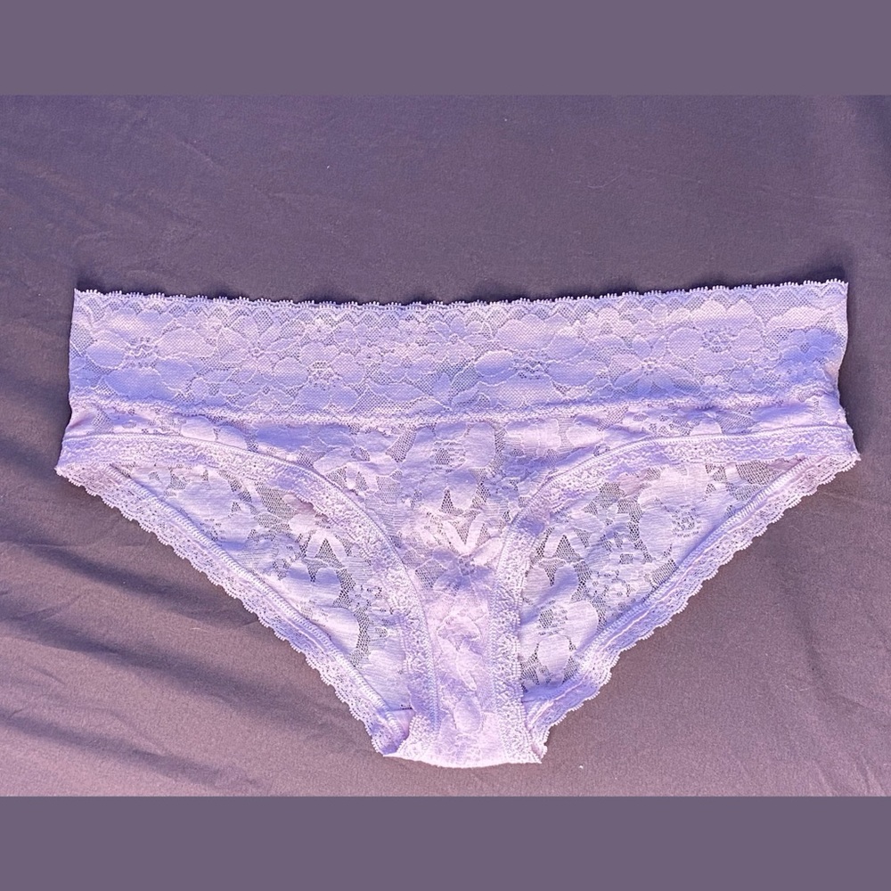 5 for 25 | Medium Victoria’s Secret Purple Lace Hipster Panty Cheeky